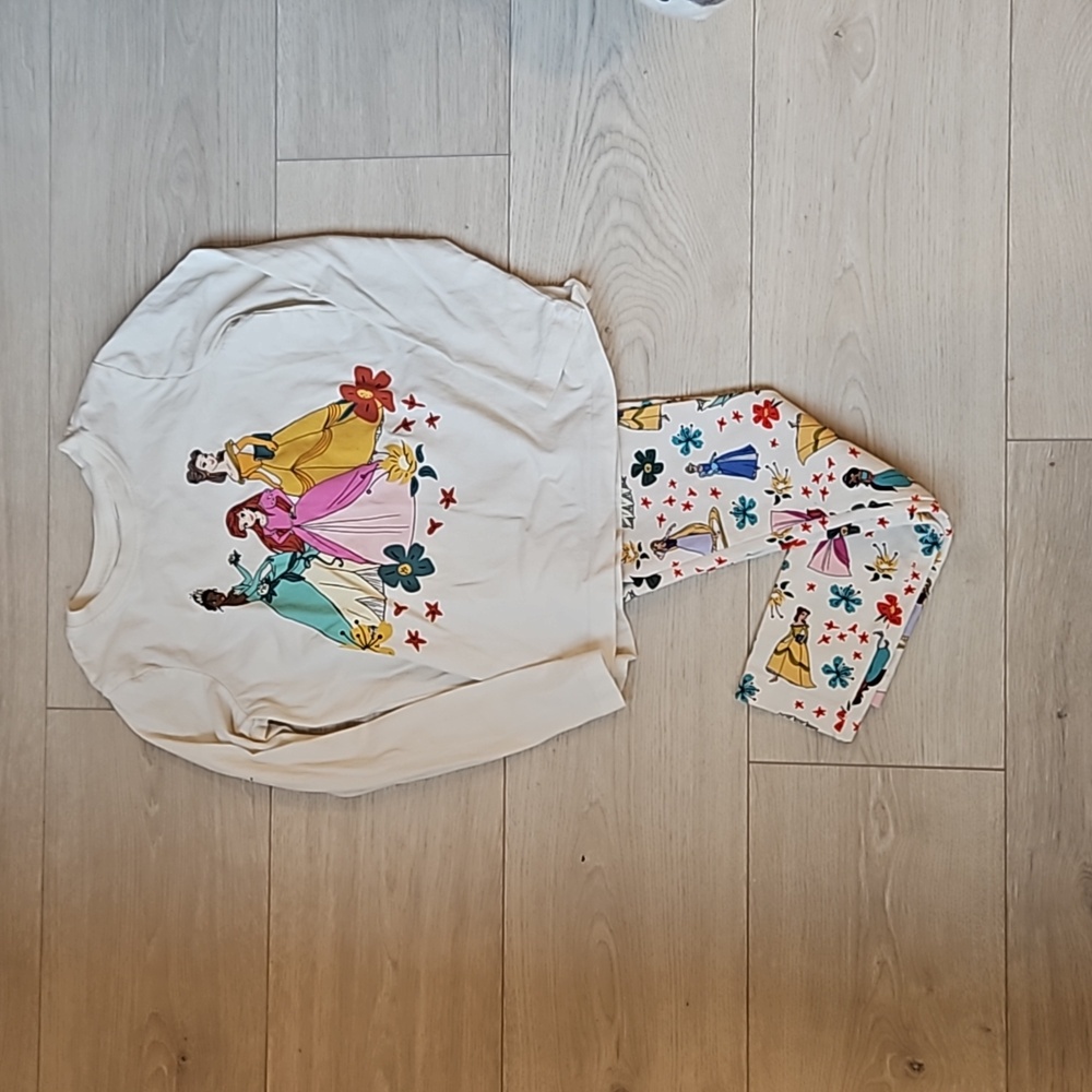Princess shirt and leggings